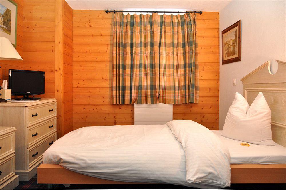 Hotel De La Paix Champéry Esterno foto